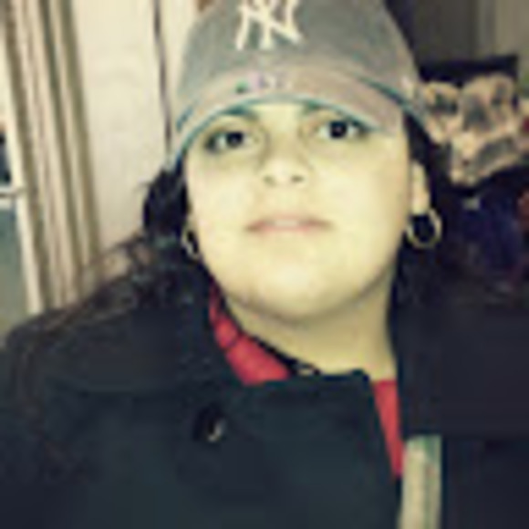 Meet your Posher, Annie - Picture 1 of 1